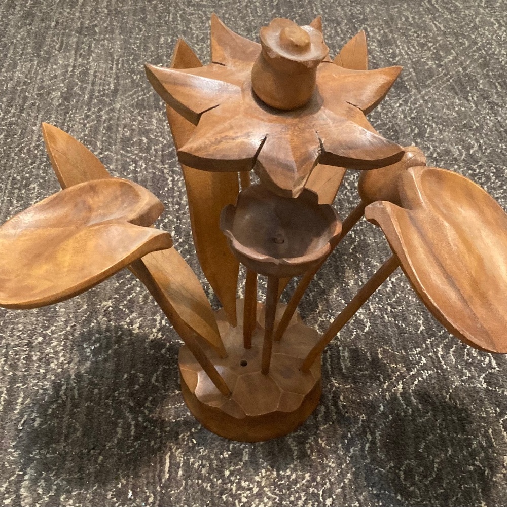 Wooden table center piece